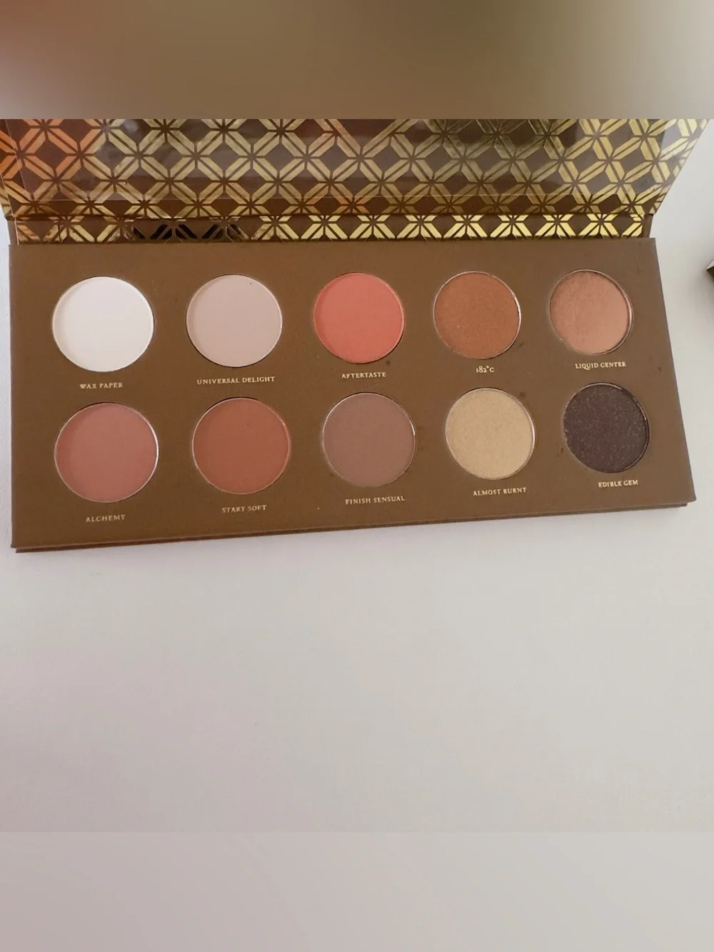 New Zoeva Caramel Melange Eyeshadow Palette